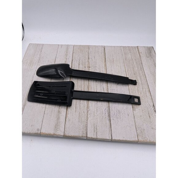 Vintage USA Nylon Plastic Slotted Spatula Turner Flipper Solid Spoon Tongs - Picture 4 of 6